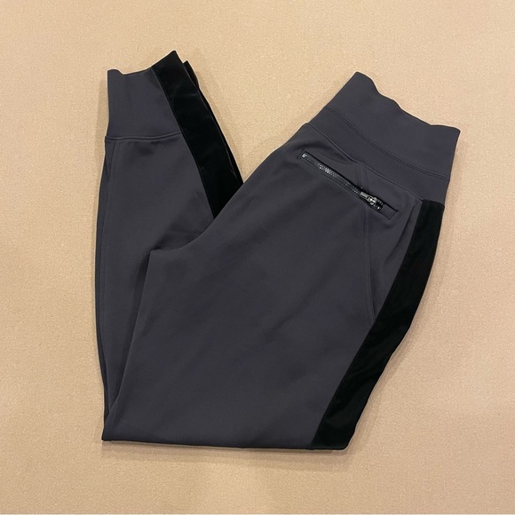 Women’s Athleta Venice Velvet Stripe Jogger Black Size Small - Picture 1 of 10